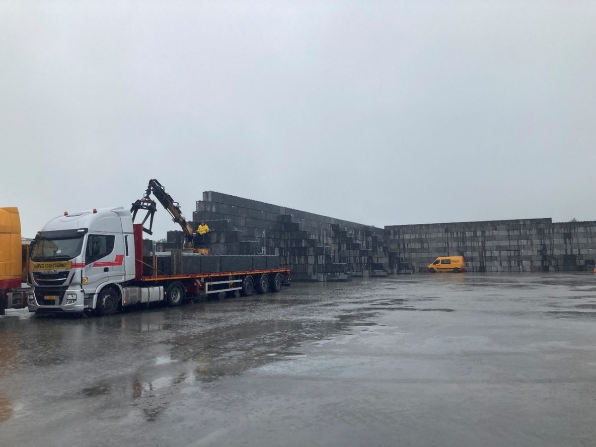 Hall de stockage VanHeede Messancy en blocs préfabriqués